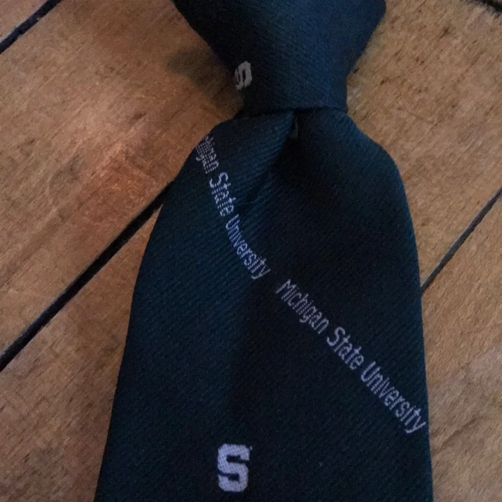 Michigan‎ State Spartans Classic Black Kids Tie with Subtle Logo Pattern